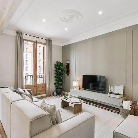Apartman Velino - 4 Bedrooms And Office In Sant Antoni