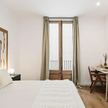 Velino - 4 Bedrooms And Office In Sant Antoni Apartman *