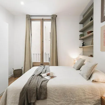 Apartman Velino - 4 Bedrooms And Office In Sant Antoni