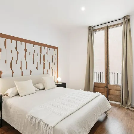 Apartamento Velino - 4 Bedrooms And Office In Sant Antoni Barcelona